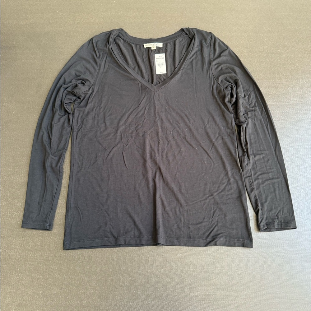 Express Fitted Gray Long Sleeve Top